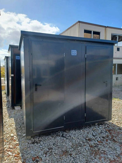 CONTENEDOR SANITARIO DOBLE DE 2 CABINAS