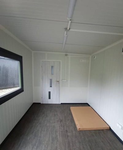 CONTENEDOR DE OFICINA CON BANO 6x3M