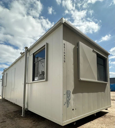 CONTENEDOR DE OFICINA DE 9,7 x 3 M - USADO