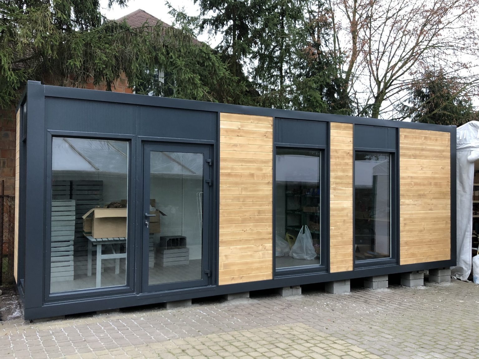 CONTENEDOR DE OFICINA 8,0 X 3,0 M