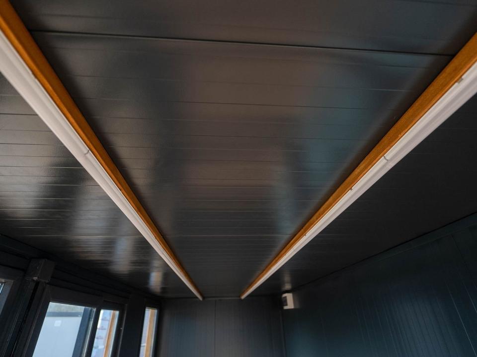 CONTENEDOR DE OFICINA 240 x 600