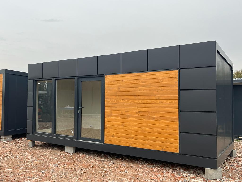 CONTENEDOR DE OFICINA 7,0 X 3,0 M