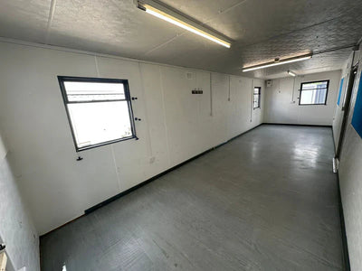 CONTENEDOR DE OFICINA DE 9,7 x 3 M - USADO