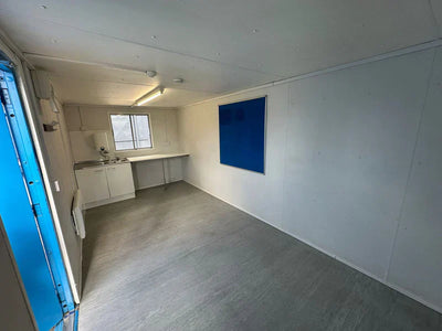 CONTENEDOR DE OFICINA 7,3 X 2,7 M