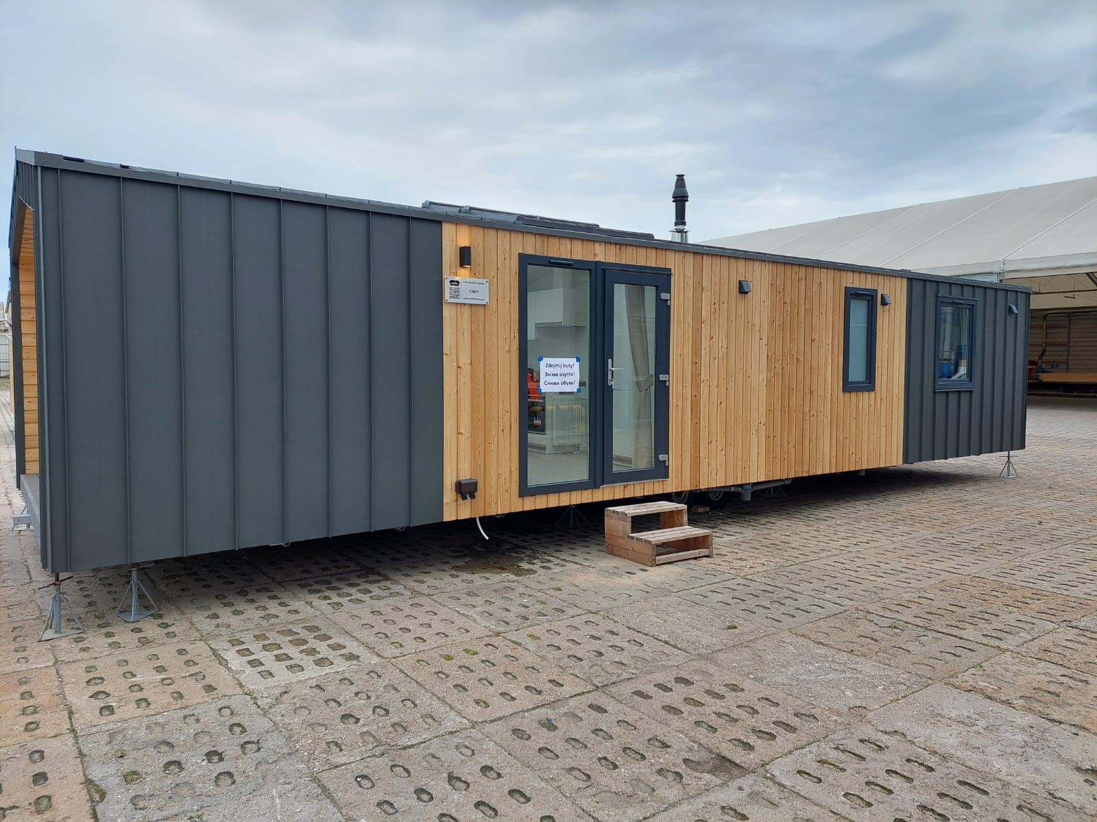 CASA MÓVIL (LUJO Y PRESTIGIO)12,5 X 4,9 M