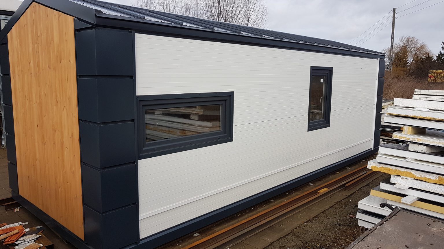 CONTENEDOR HABITABLE 8,0 X 3,0 M