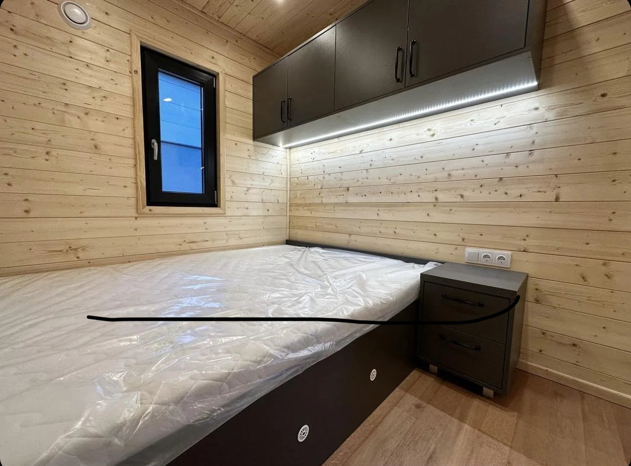 CASA MÓVIL MONTANAS (10 X 3,8 M)