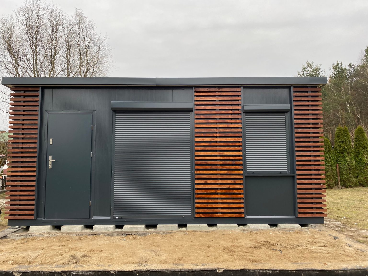 CONTENEDOR HABITABLE 6,0 X 3,0 M