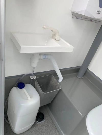 CONTENEDOR WC CON CISTERNA