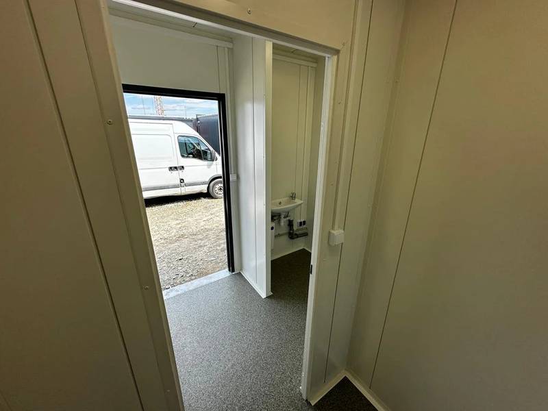 CONTENEDOR SANITARIO CON MULTIPLES UNIDADES