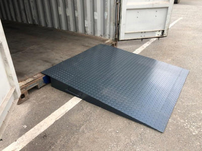 RAMPA DE CARGA PARA CONTENEDORES