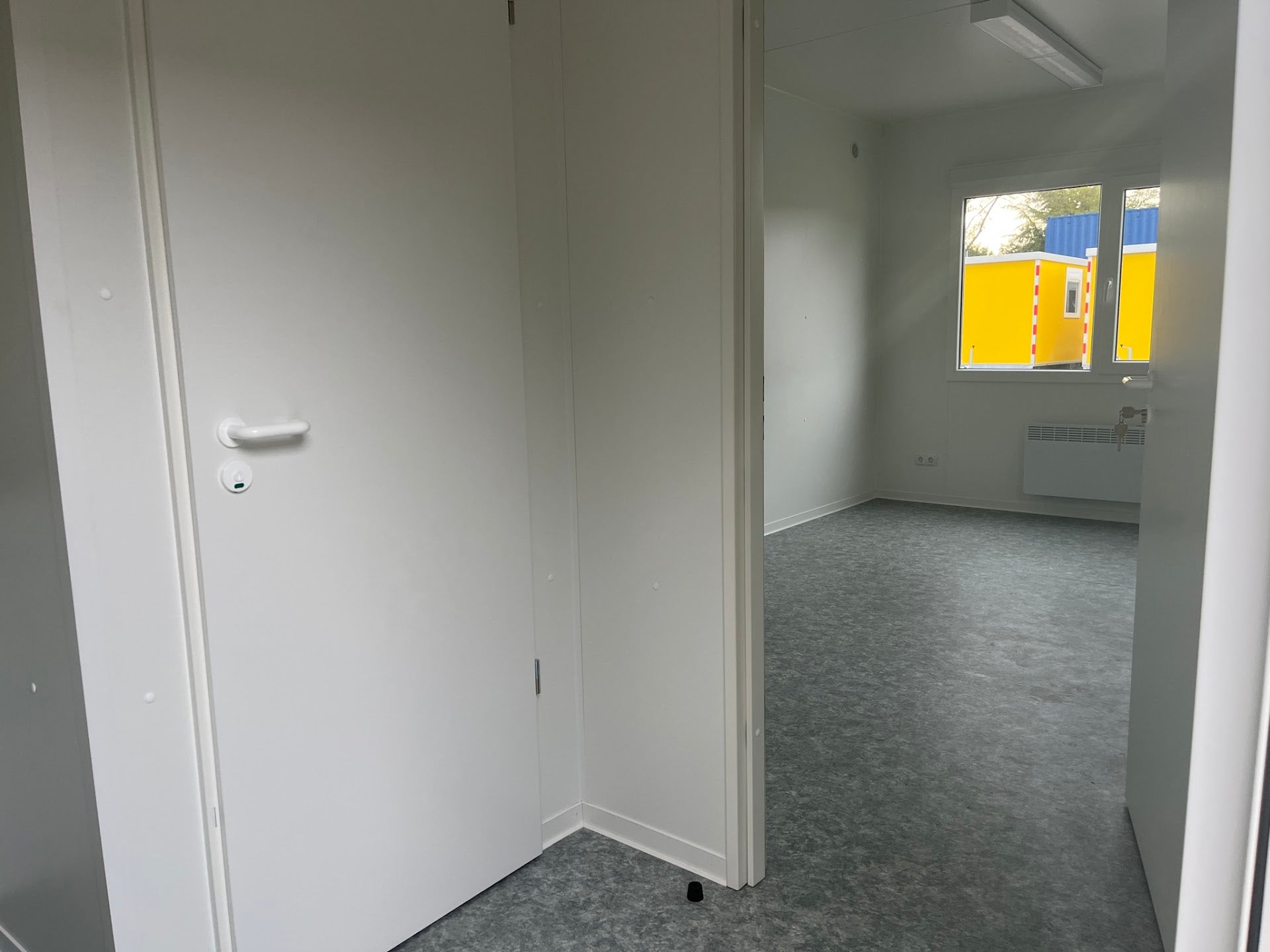 CONTENEDOR DE OFICINA 10 X 3 M