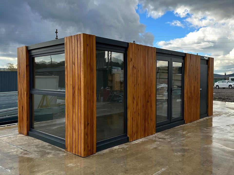 CONTENEDOR DE OFICINA 7x3