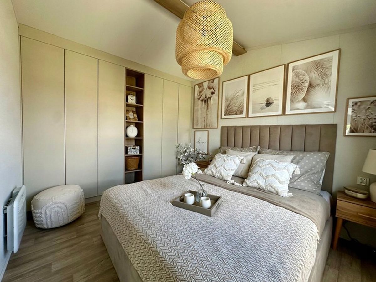 CASA BERYL SHADOW TURNER CHÊNE MALT 14M X 4,13 M