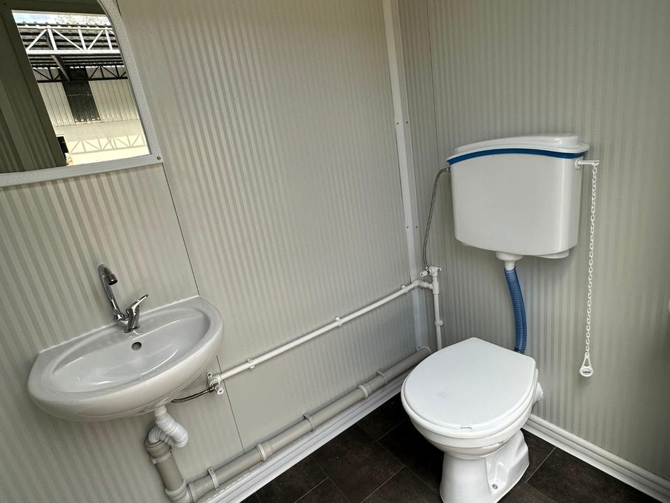 CONTENEDOR DE OFICINA 7x3