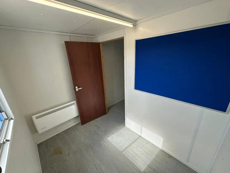 CONTENEDOR DE OFICINA 7,3 X 2,7 M