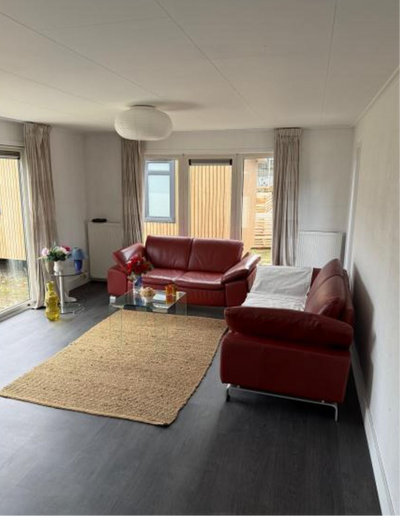 CASA MÓVIL FORMA L (10,35 X 8,55 M)