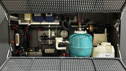 PISCINA DE POLIPROPILENO DE 6,5 M x 2,5 M CON VENTANA DE 4 M