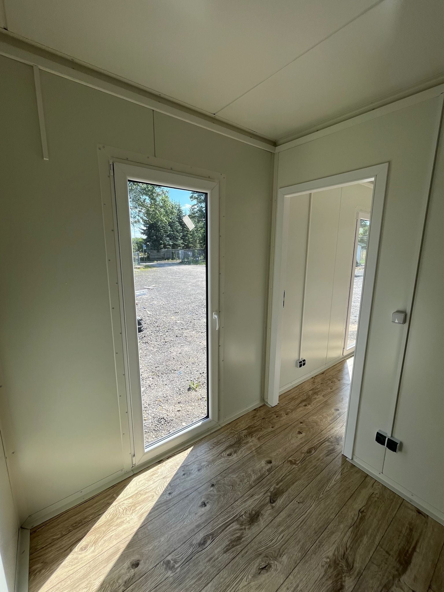 CONTENEDOR HABITABLE 8,0 X 3,0 M