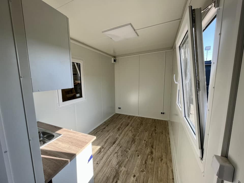 CONTENEDOR HABITABLE 5,0 X 2,5 M