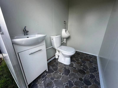 REMOLQUE SANITARIO AUTÓNOMO CON TANQUES