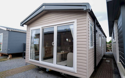 CASA MÓVIL SWIFT BORDEAUX (11 X 3,7 M)