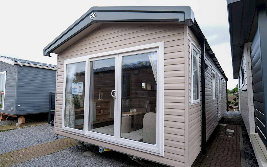 CASA MÓVIL SWIFT BORDEAUX (11 X 3,7 M)