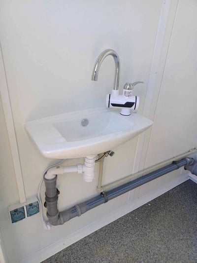 CONTENEDOR SANITARIO DOBLE DE 2 CABINAS