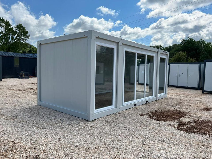 CONTENEDOR DE OFICINA MODELO CASA DE CRISTAL