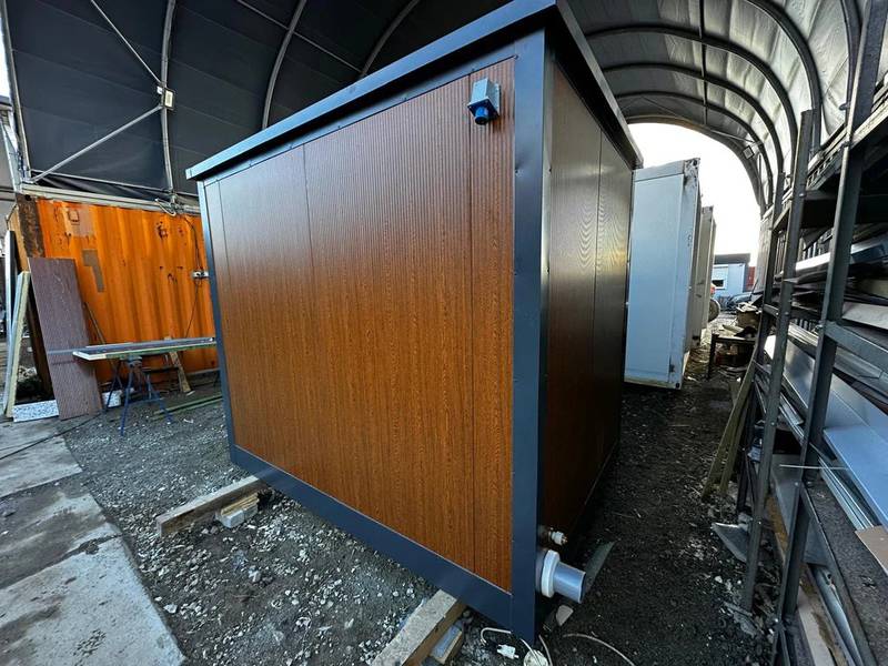 CONTENEDOR SANITARIO DOBLE DE 2 CABINAS