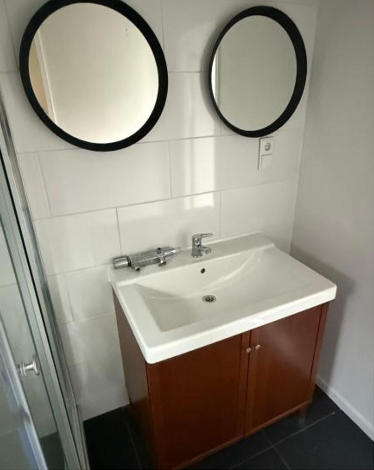 CASA MÓVIL FORMA L (10,35 X 8,55 M)