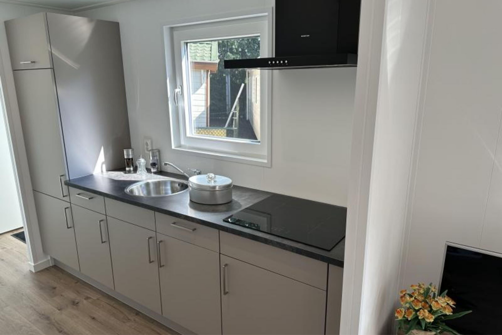 CASA MÓVIL HELIOS 10X4 MT