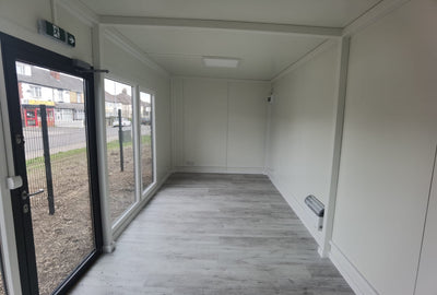 OFICINA MODULAR / SALA DE EXPOSICION