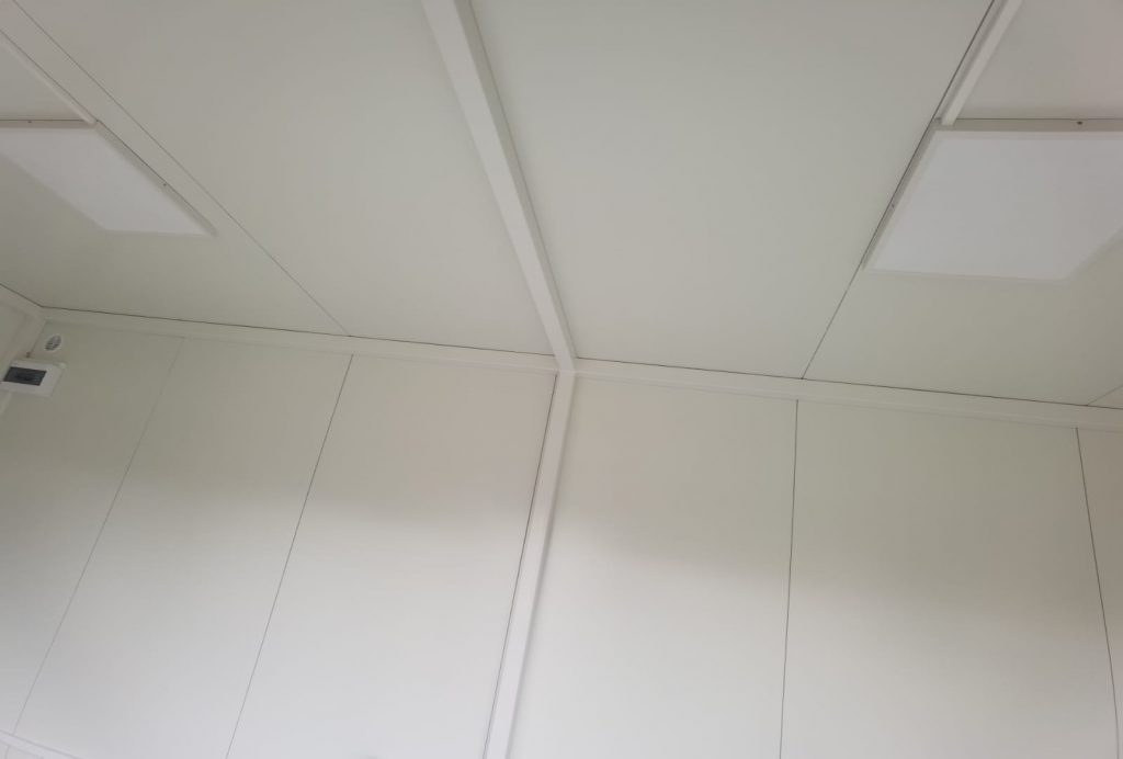 OFICINA MODULAR / SALA DE EXPOSICION