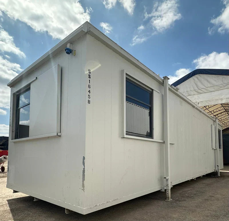 CONTENEDOR DE OFICINA DE 9,7 x 3 M - USADO