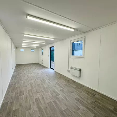 CONTENEDOR DE OFICINA 9,7 X 3 M CON PUERTA CORREDIZA