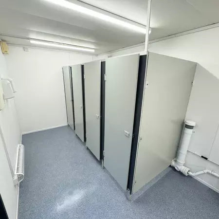 BLOQUE SANITARIO DE 24 PIES